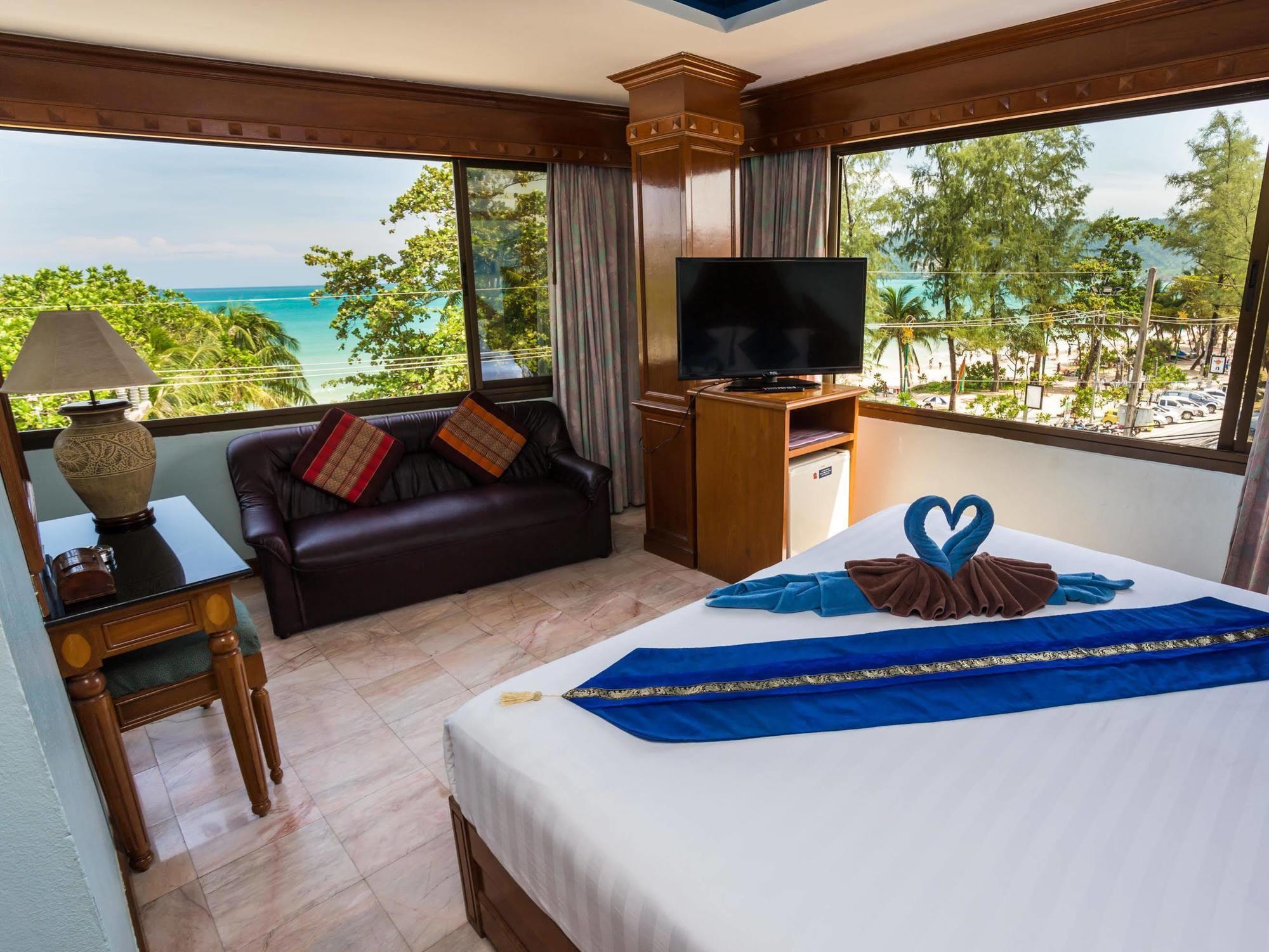 Patong Beach Bed And Breakfast Экстерьер фото