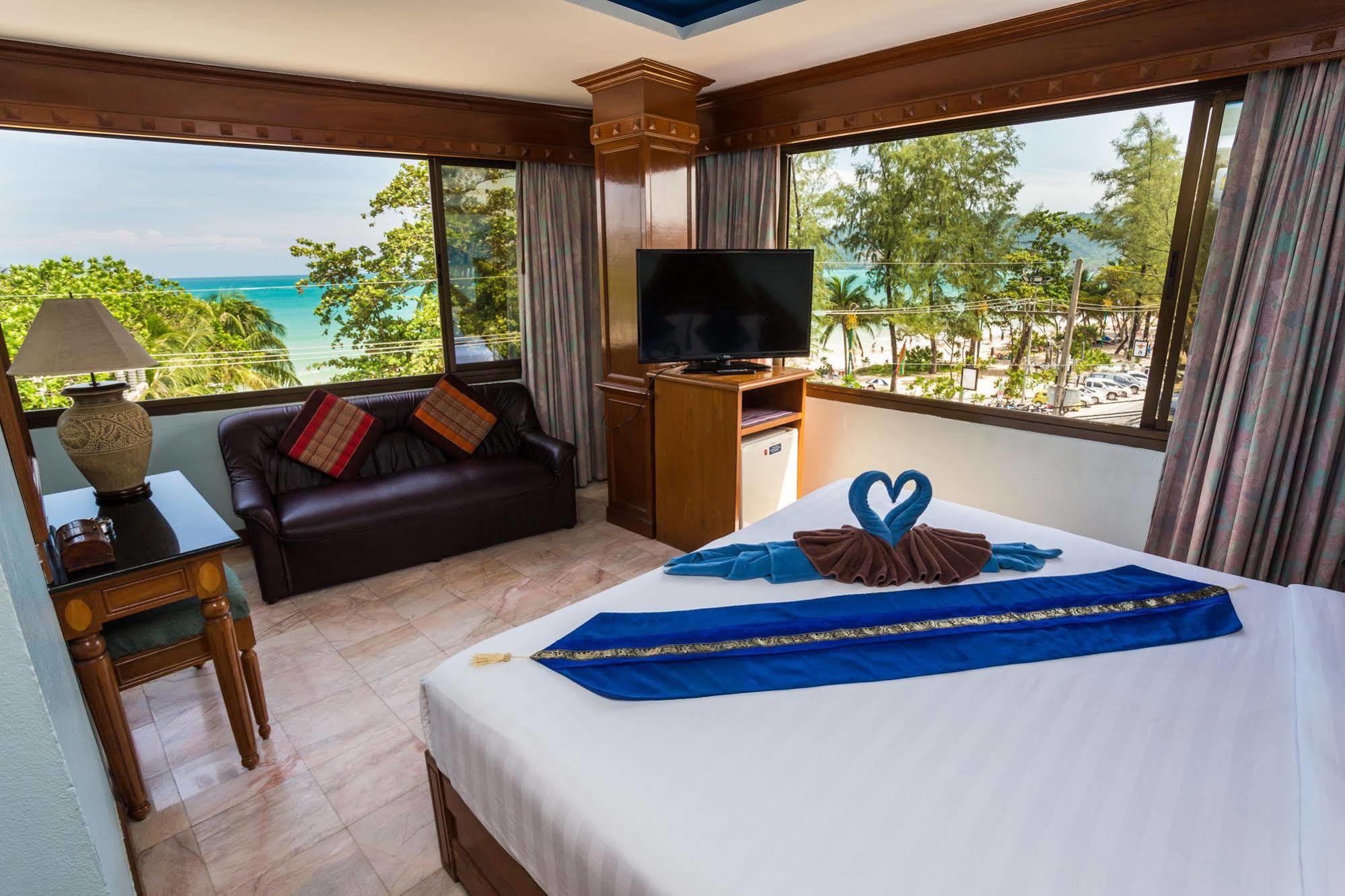 Patong Beach Bed And Breakfast Экстерьер фото